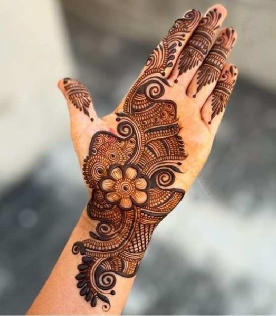 Stylish Mehndi Designs 