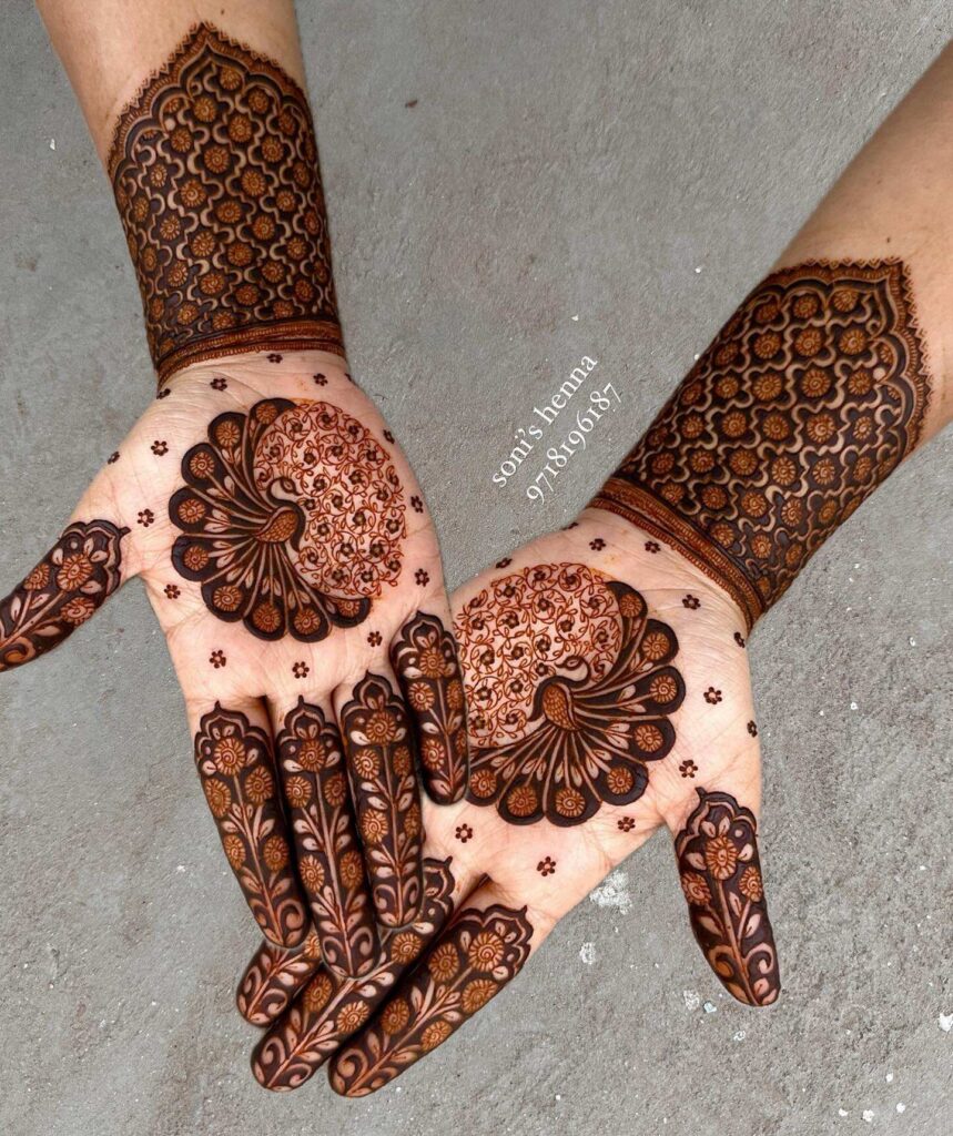 Stylish Mehndi Design