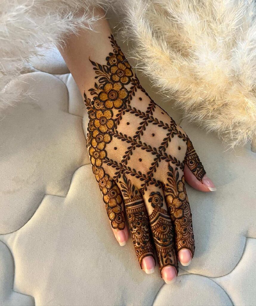 Instagram Stylish Mehndi Design