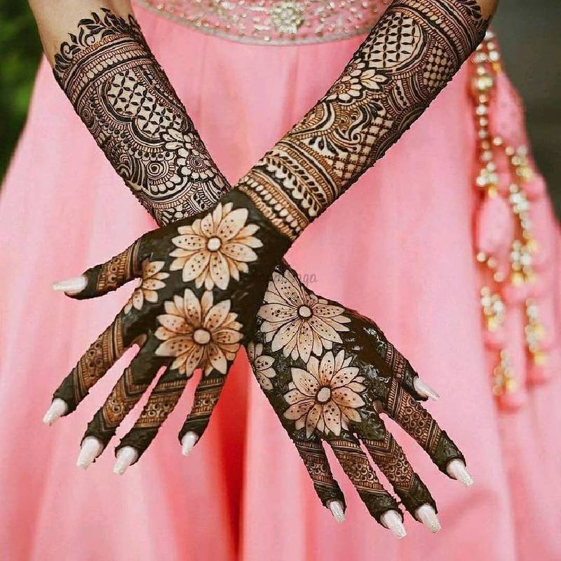 Traditional Floral Full Hand Mehendi