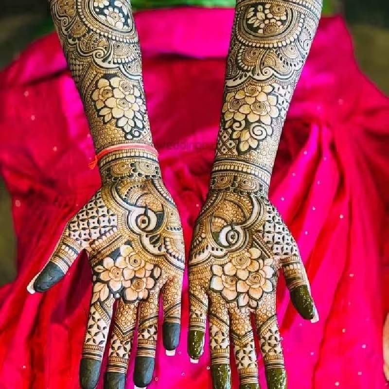 Heavy Full Hand Mehendi